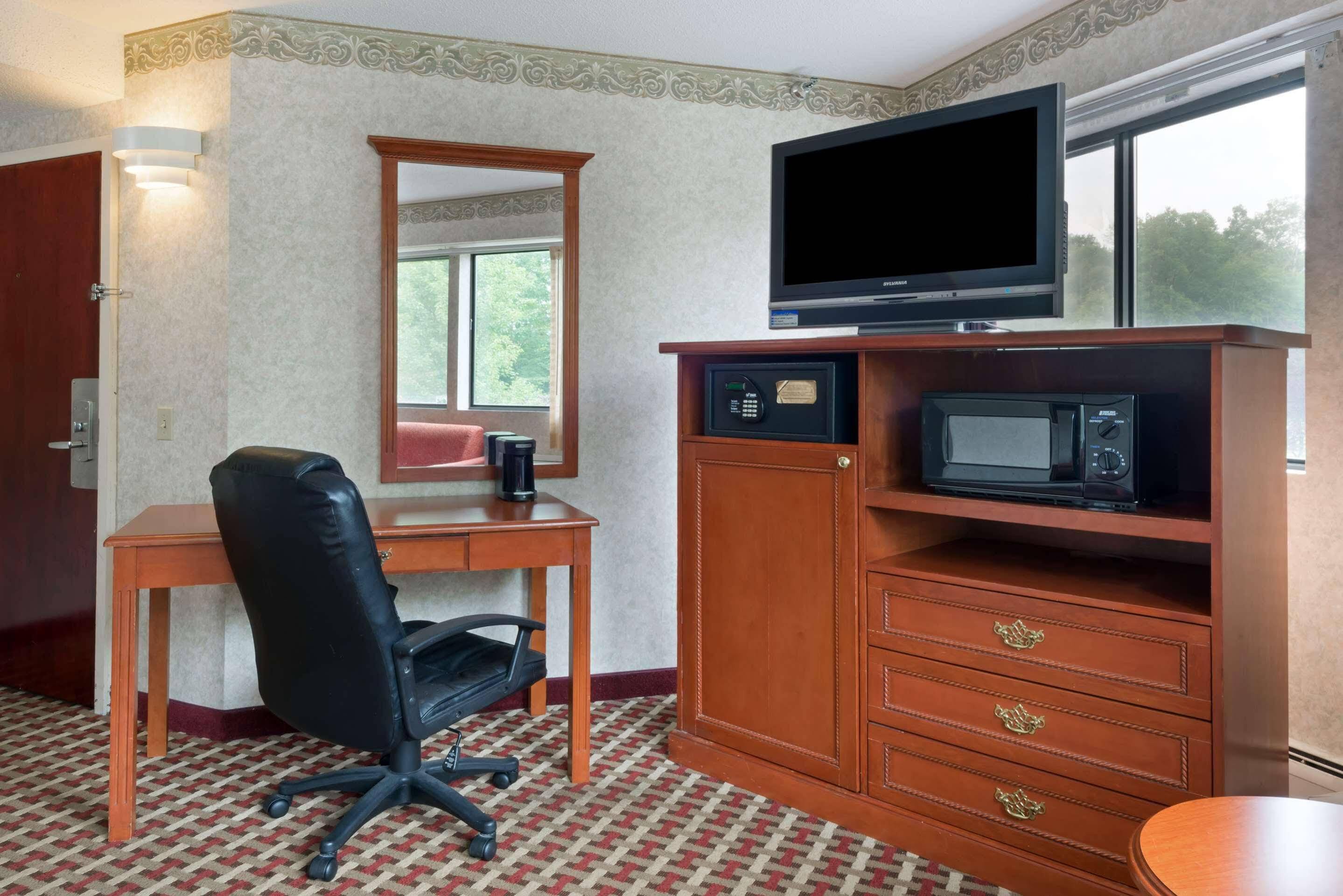Best Western West Lebanon-Hanover Extérieur photo